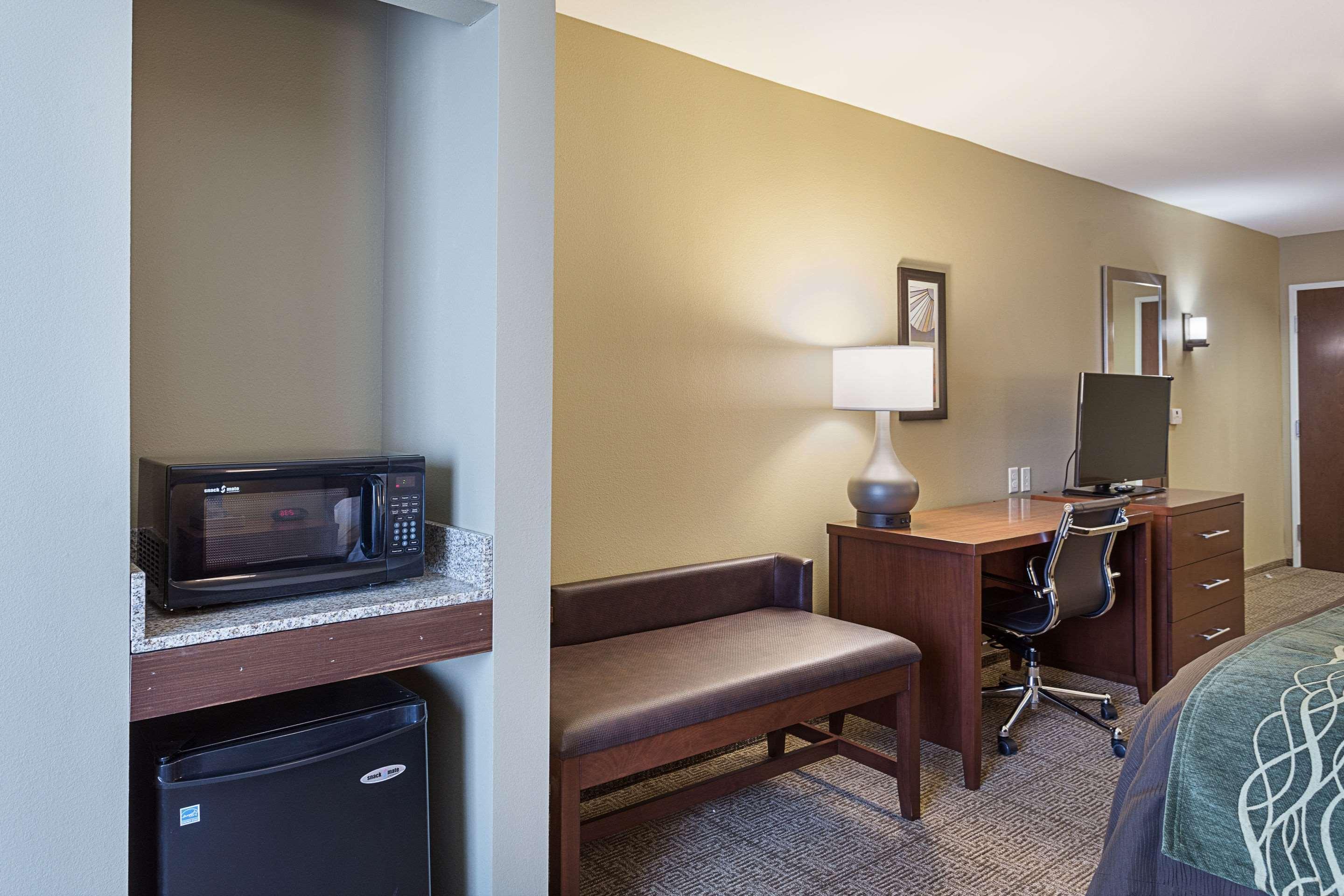 Comfort Inn & Suites Zachary Bagian luar foto