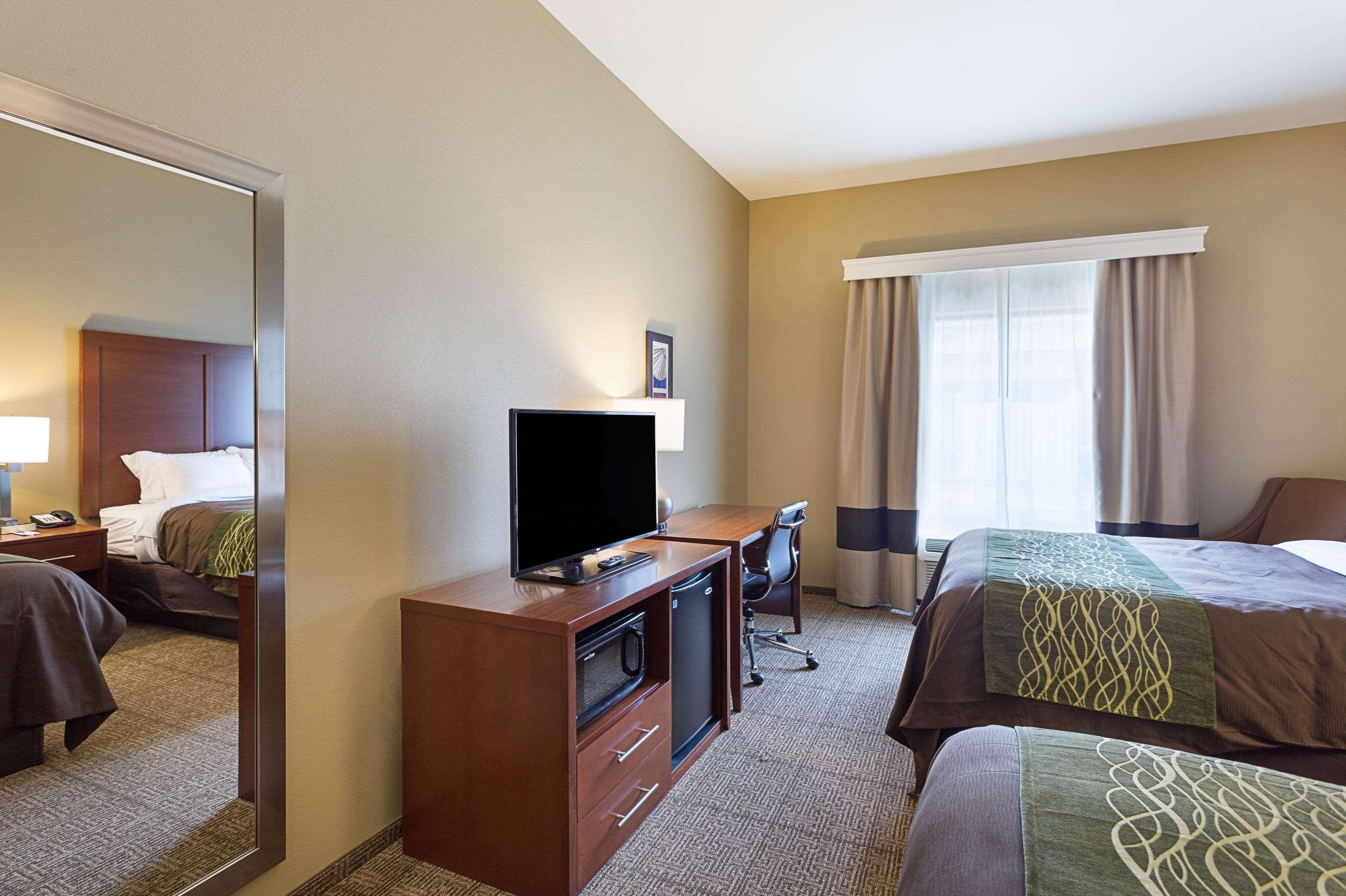 Comfort Inn & Suites Zachary Bagian luar foto