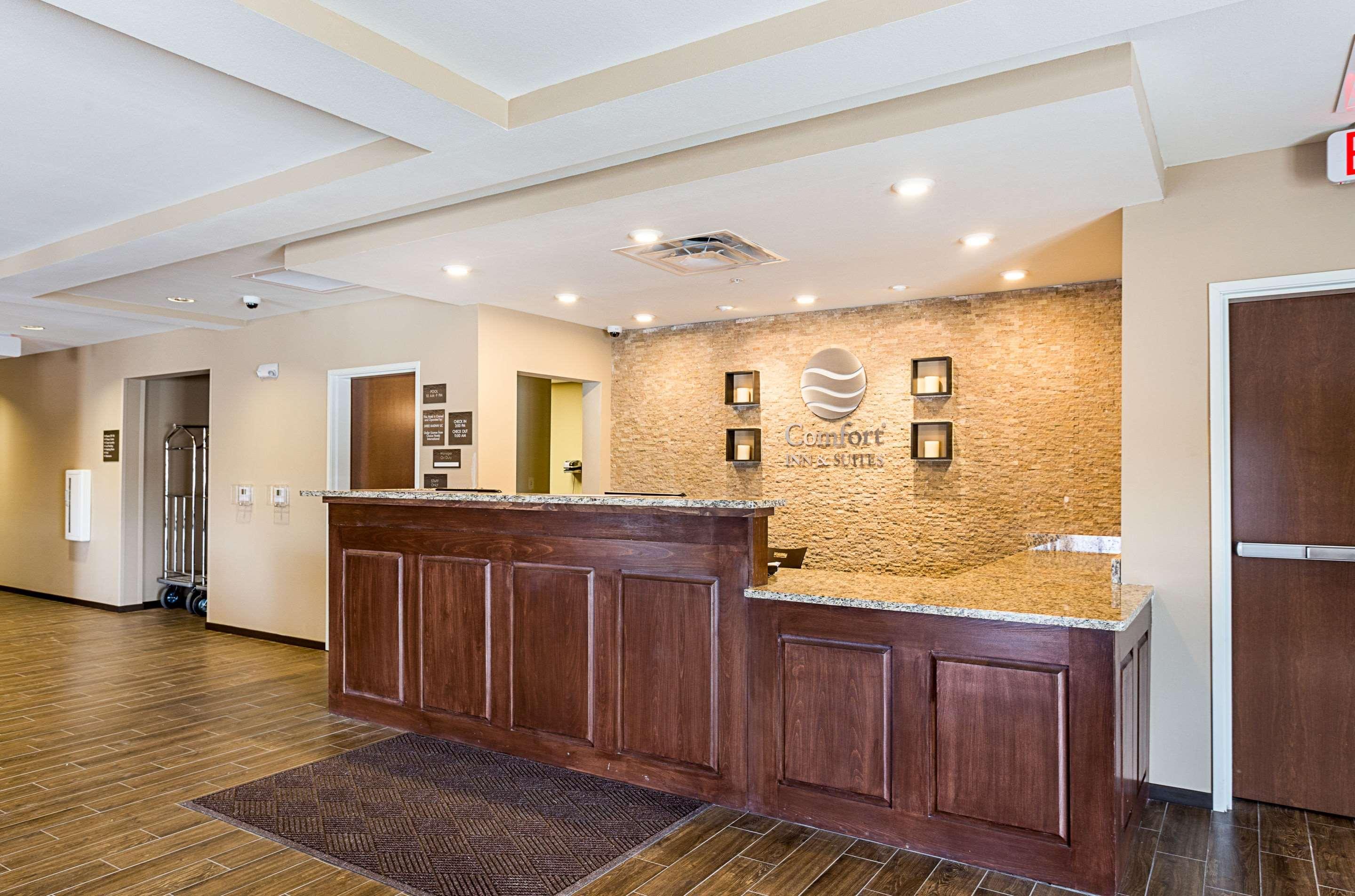 Comfort Inn & Suites Zachary Bagian luar foto