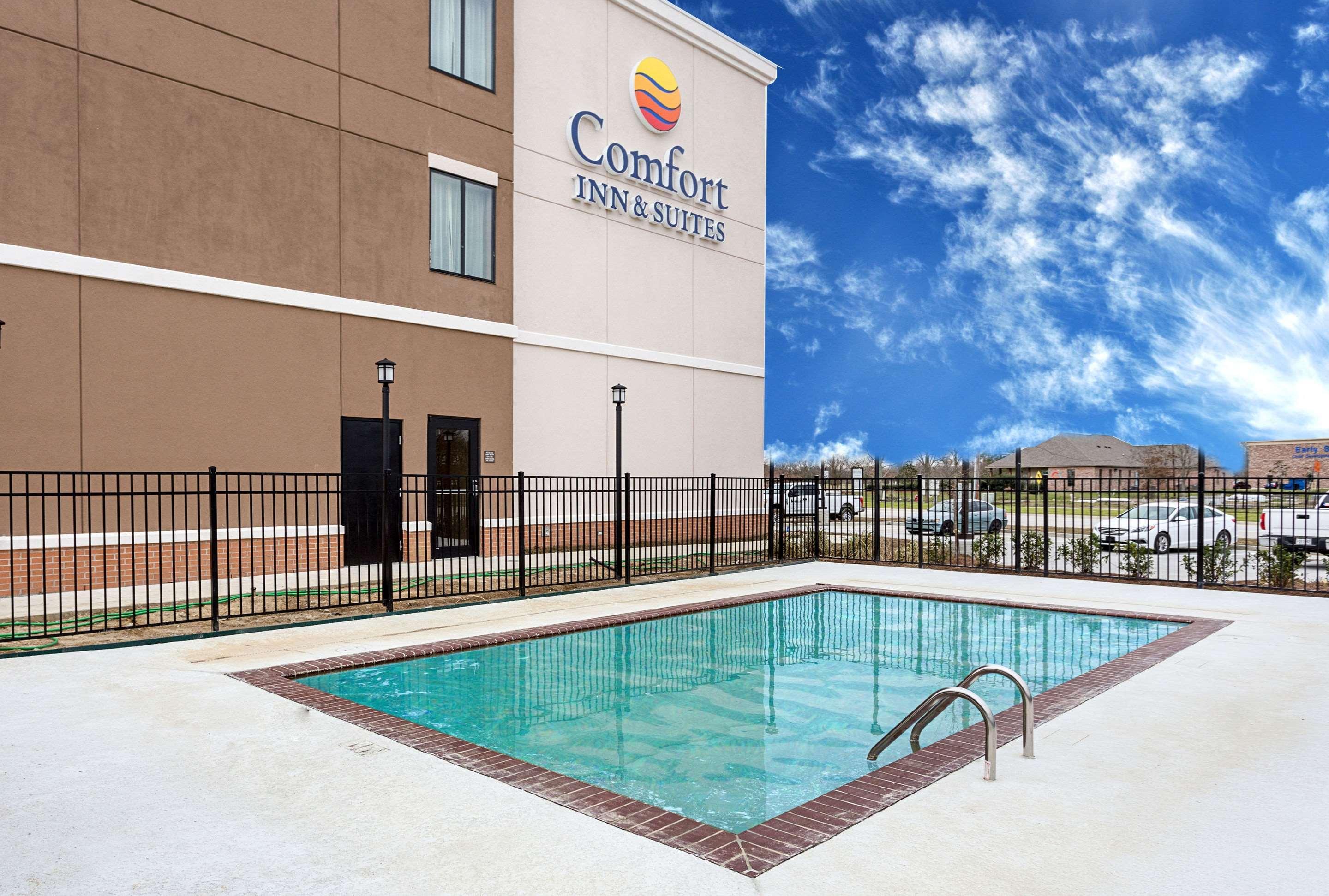 Comfort Inn & Suites Zachary Bagian luar foto