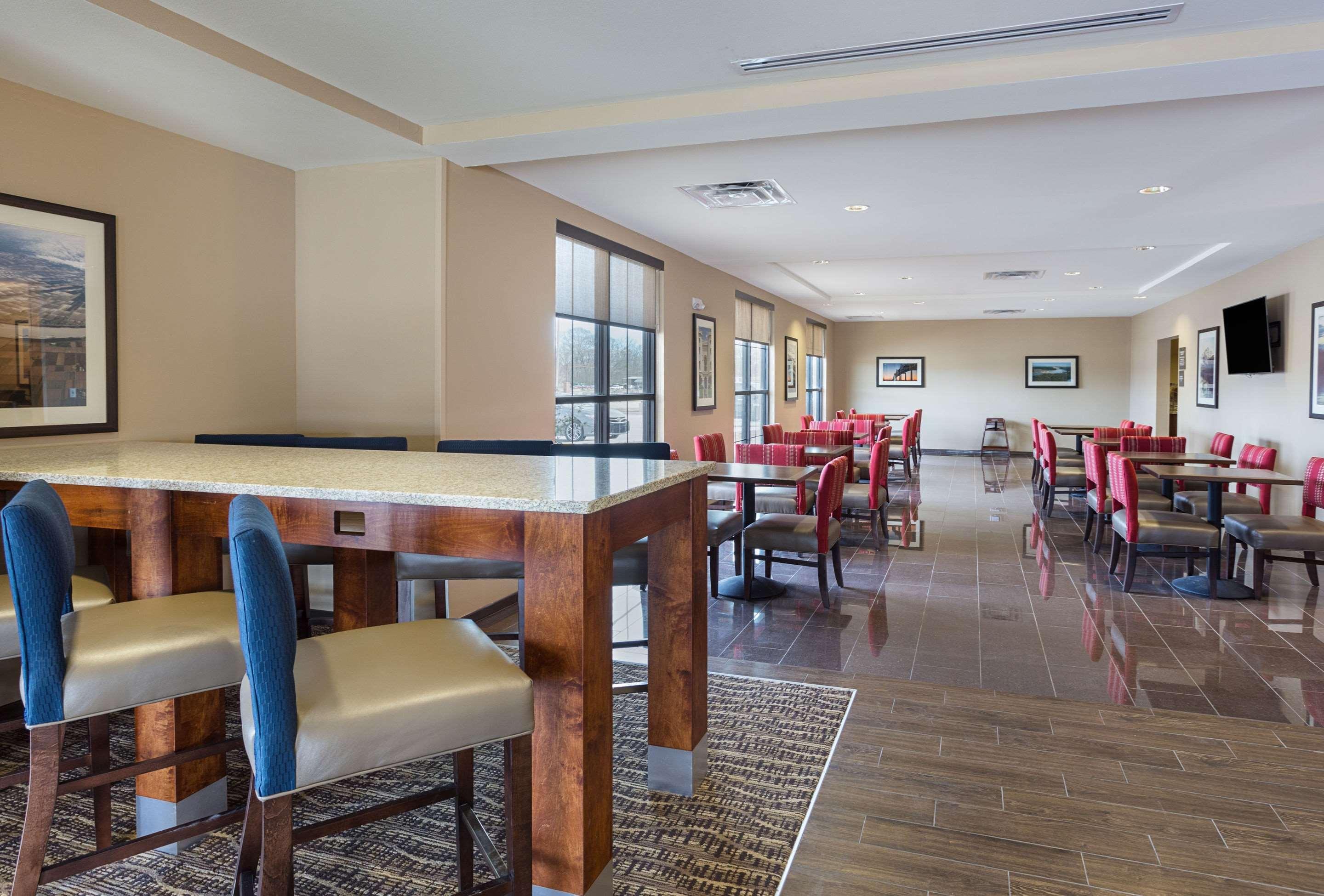 Comfort Inn & Suites Zachary Bagian luar foto